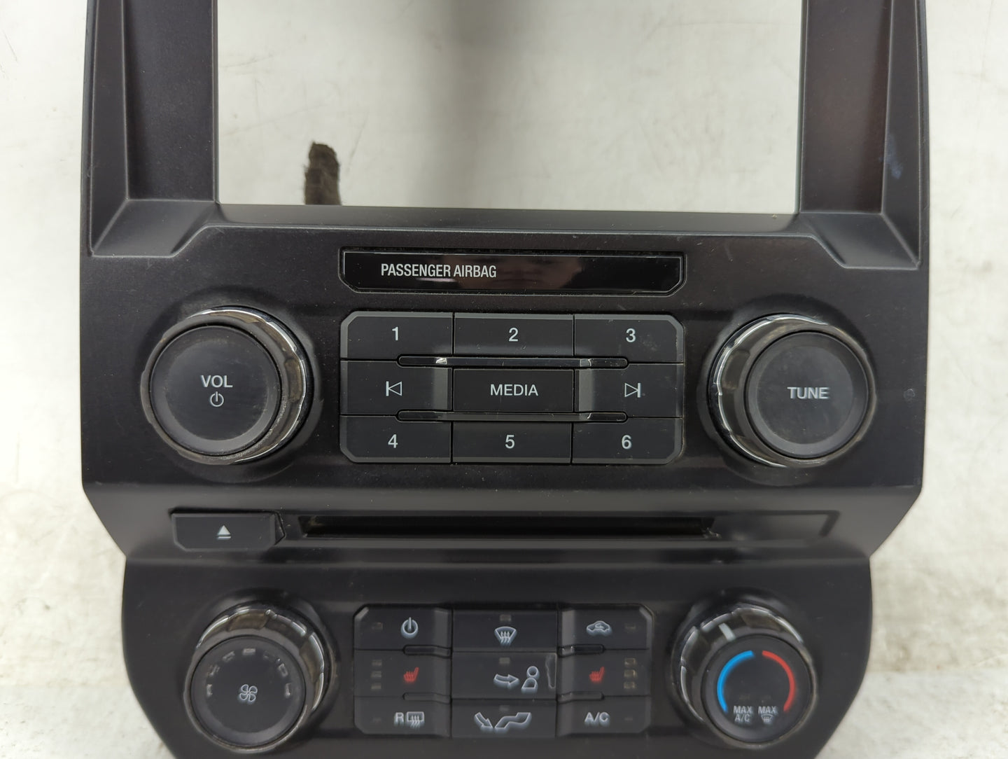2015-2015 Ford F-150 Radio Control Panel 1464440 - Oemusedautoparts1.com