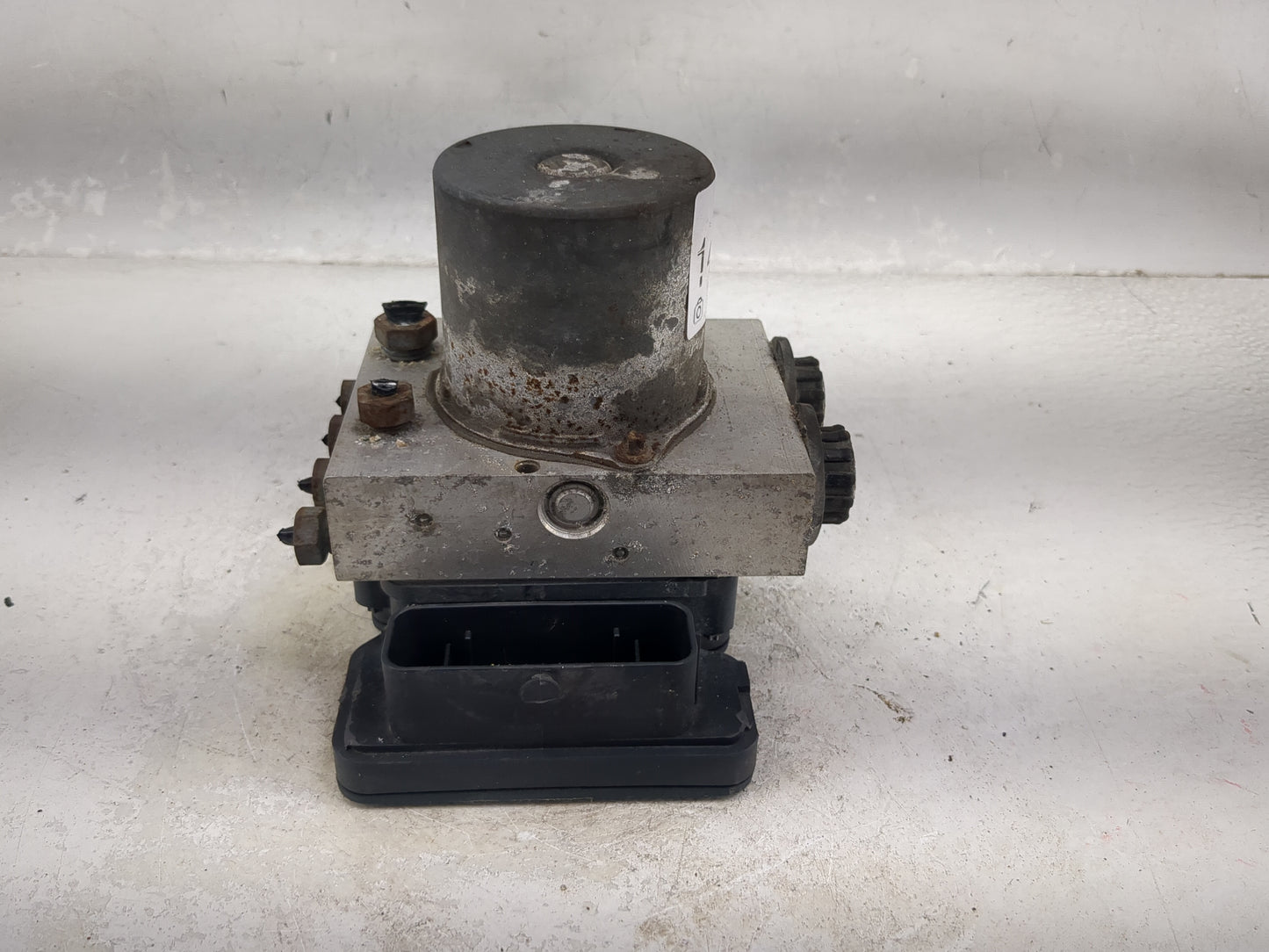 2015 Ford F-150 ABS Pump Control Module Replacement P/N:FL34-2C405-AL 269656 Fits OEM Used Auto Parts - Oemusedautoparts1.co