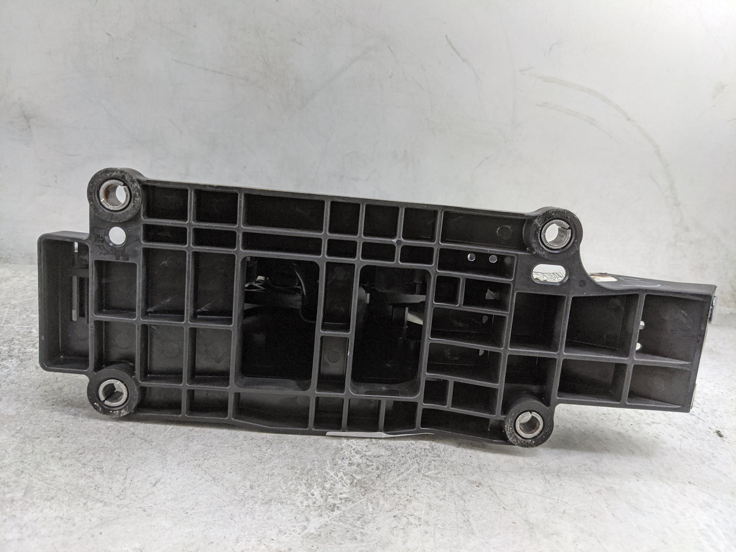 2015 Ford F-150 Floor Console Assembly Shifter Black - Oemusedautoparts1.com