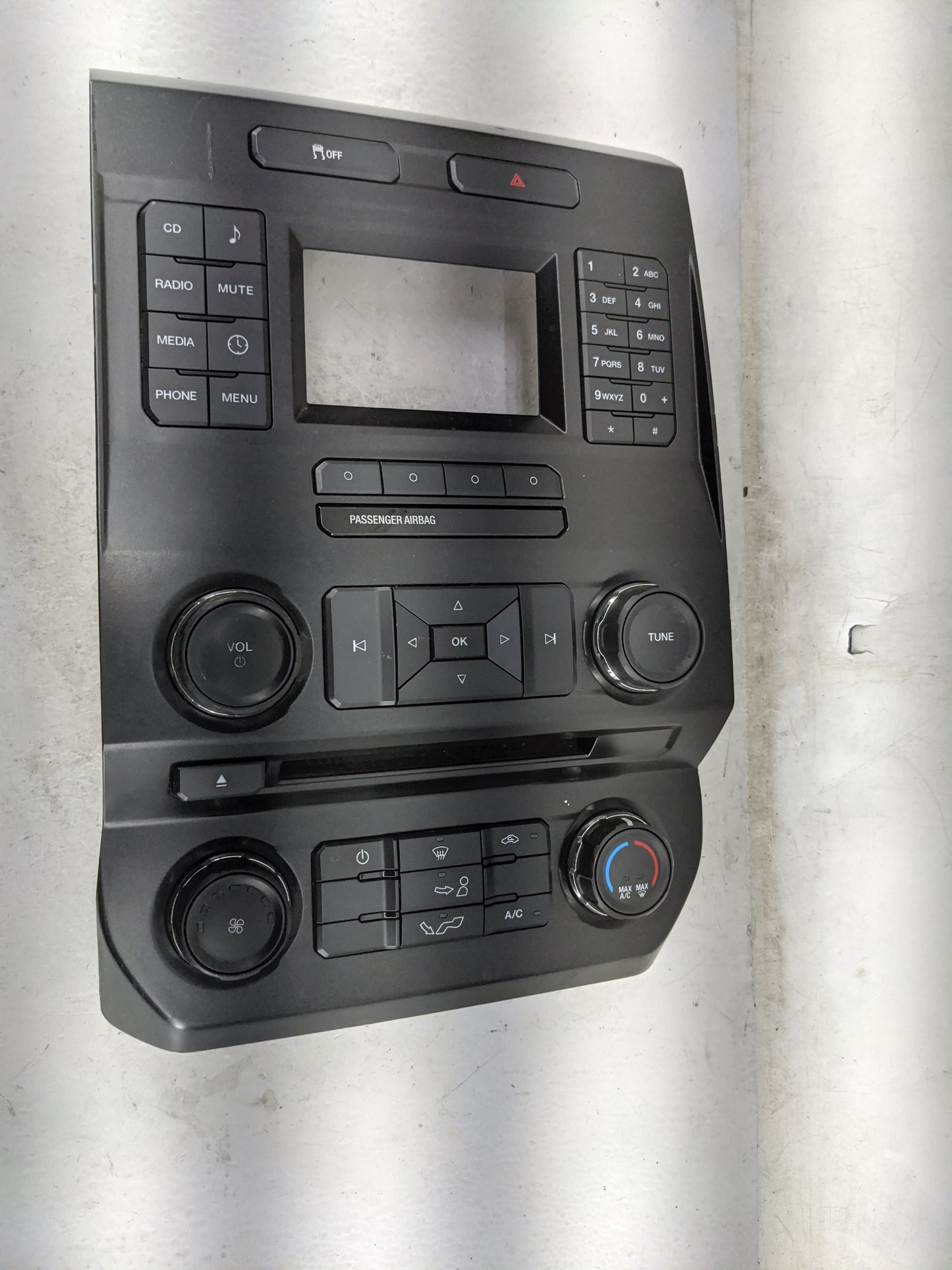 2015-2015 Ford F-150 Radio Control Panel 1483044 - Oemusedautoparts1.com