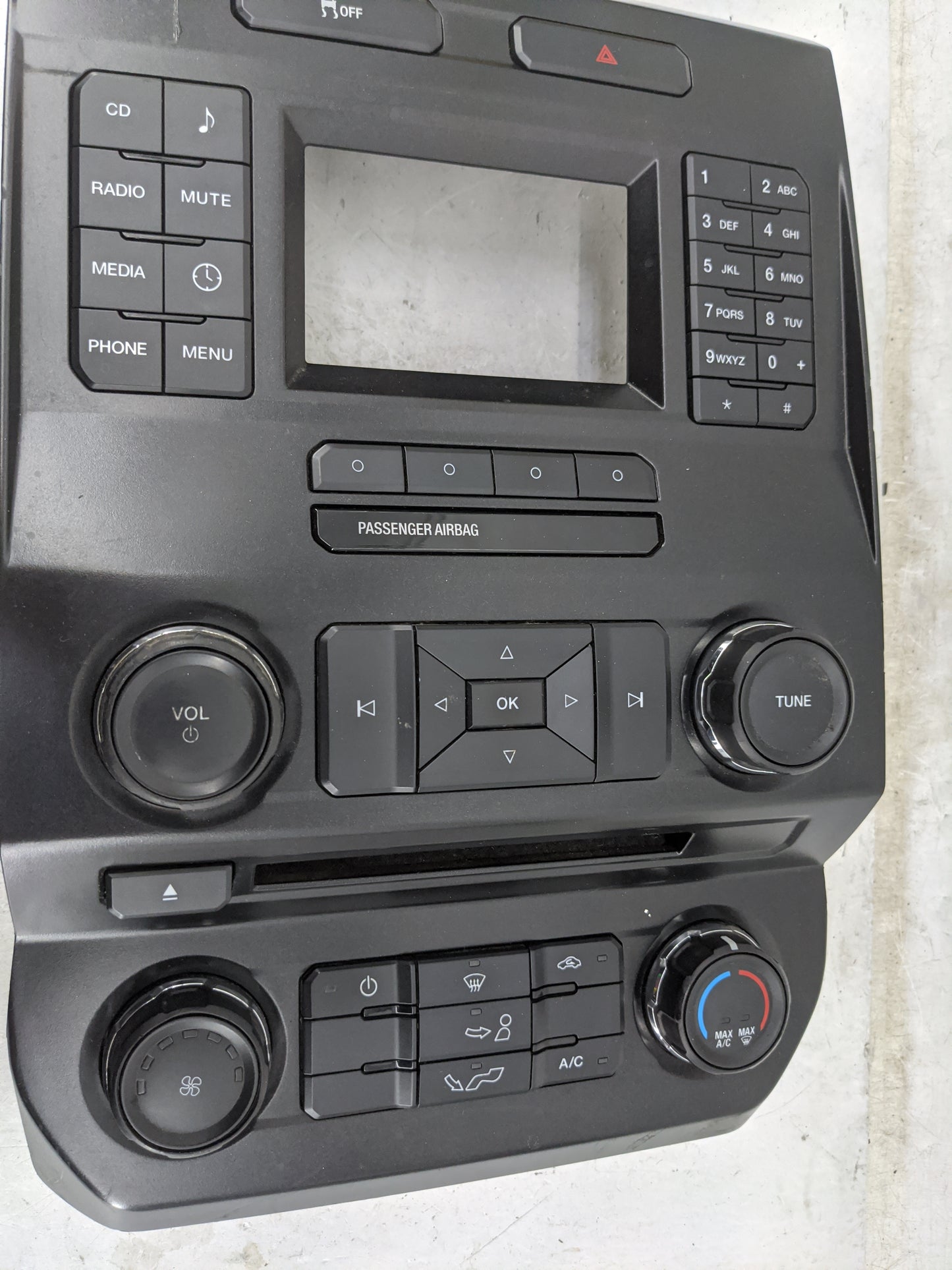 2015-2015 Ford F-150 Radio Control Panel 1483044 - Oemusedautoparts1.com