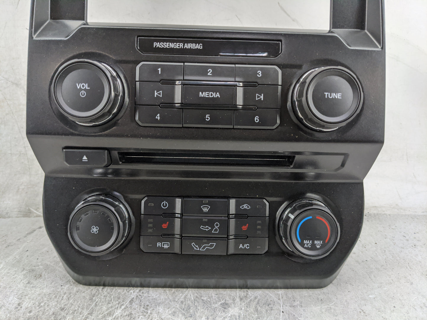 2015-2015 Ford F-150 Radio Control Panel 5030917 - Oemusedautoparts1.com