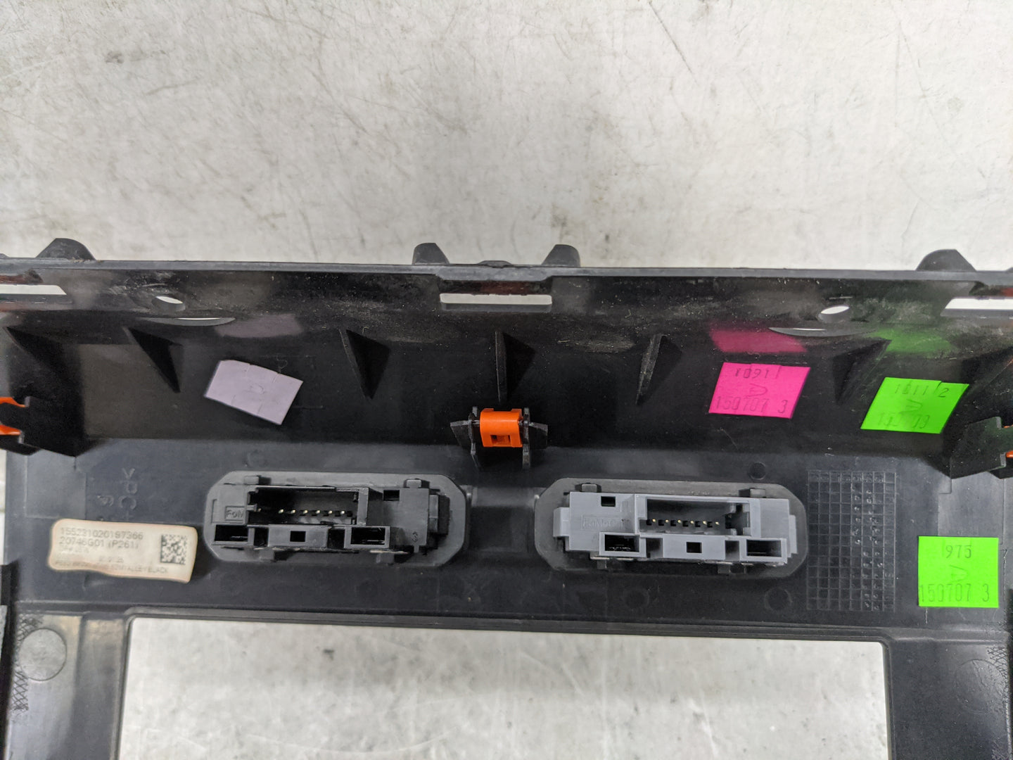 2015-2015 Ford F-150 Radio Control Panel 5030917 - Oemusedautoparts1.com