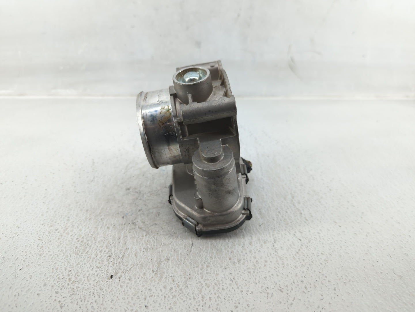 2015-2017 Ford F-150 Throttle Body P/N:GB8E 9F991 BC Fits Fits 2015 2016 2017 2018 2019 2020 OEM Used Auto Parts - Oemusedau