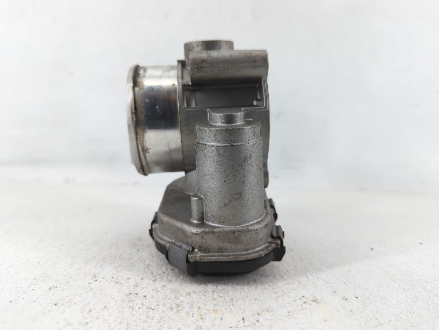 2015-2017 Ford F-150 Throttle Body P/N:GB8E 9F991 BC Fits Fits 2015 2016 2017 2018 2019 2020 OEM Used Auto Parts - Oemusedau