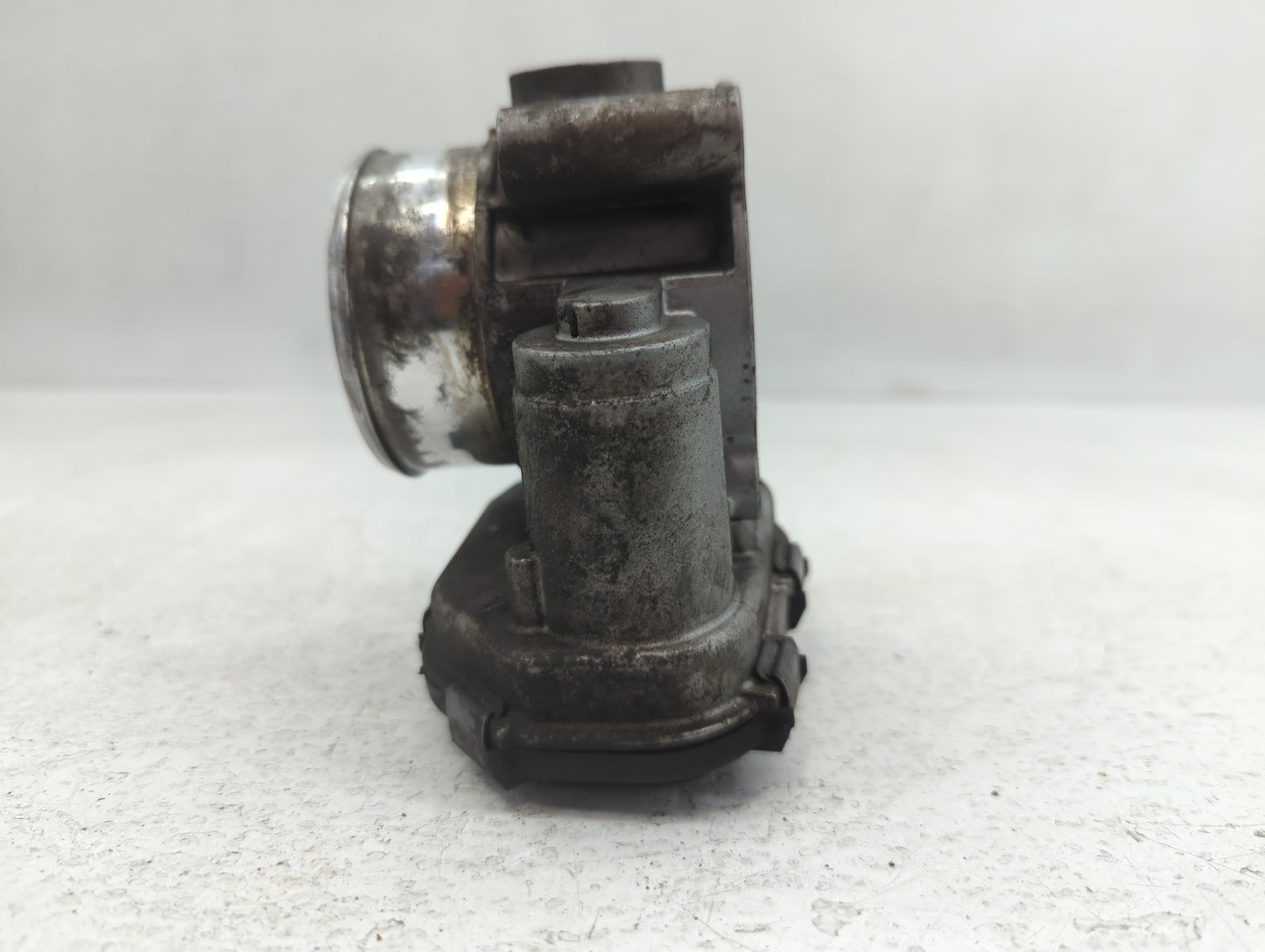 2015-2017 Ford F-150 Throttle Body P/N:GB8E 9F991 BC Fits Fits 2015 2016 2017 2018 2019 2020 OEM Used Auto Parts - Oemusedau