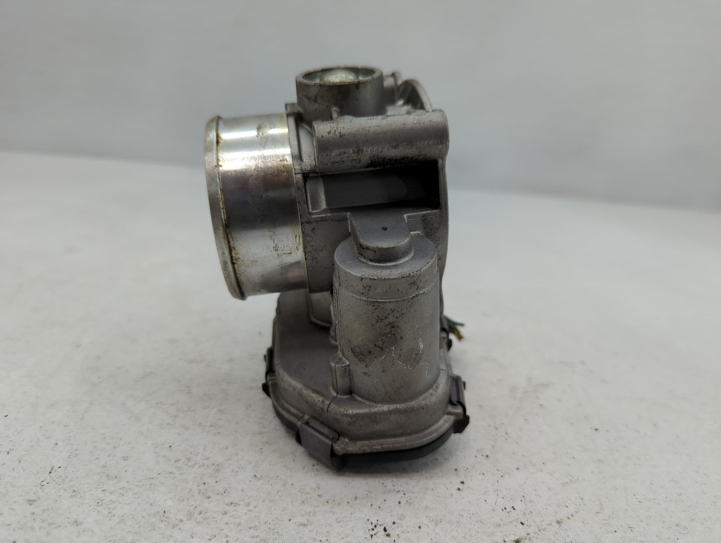 2015-2017 Ford F-150 Throttle Body P/N:K1622C-0547 CA62900072 Fits Fits 2015 2016 2017 2018 2019 OEM Used Auto Parts - Oemus
