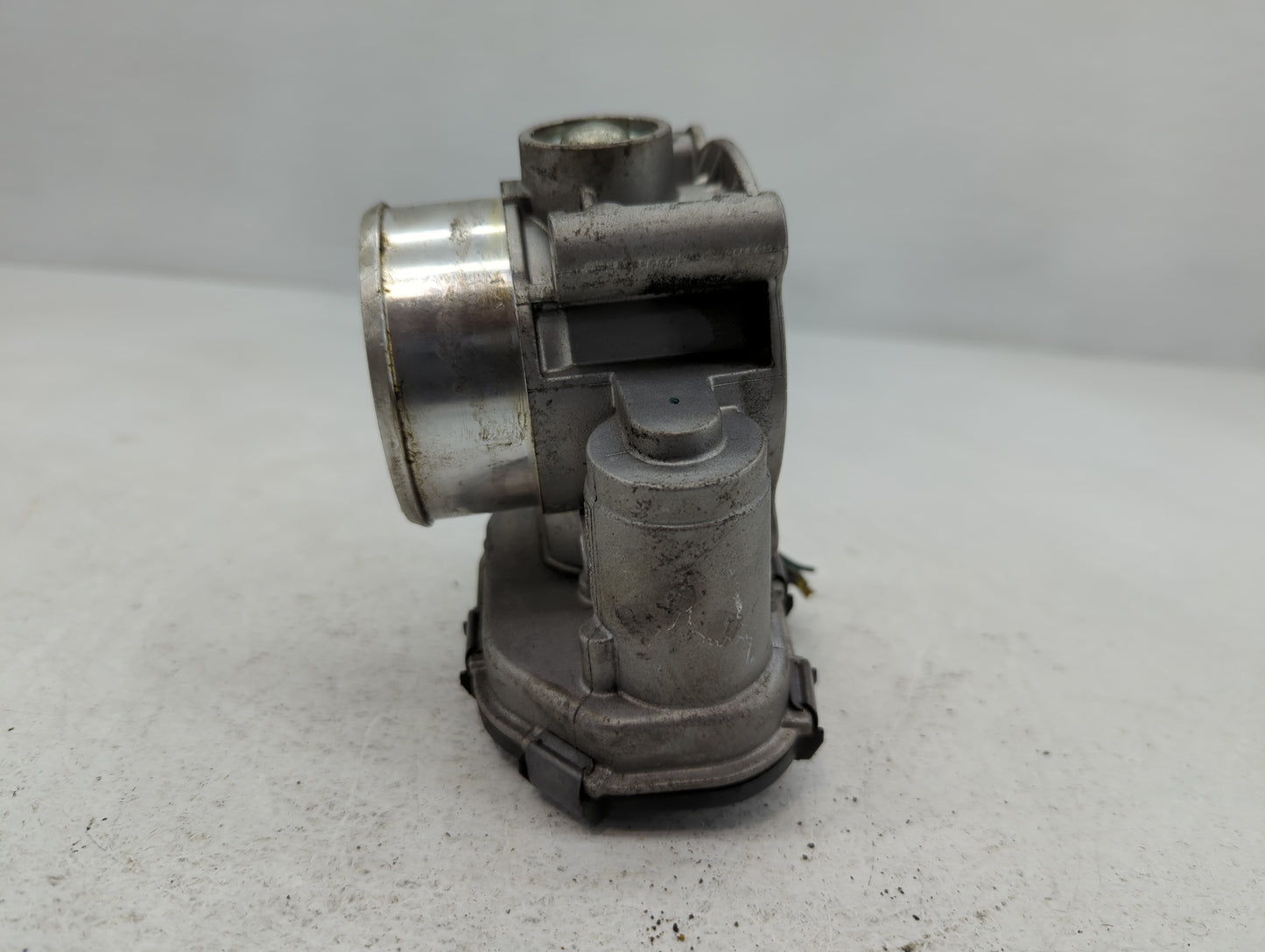2015-2017 Ford F-150 Throttle Body P/N:K1622C-0547 CA62900072 Fits Fits 2015 2016 2017 2018 2019 OEM Used Auto Parts - Oemus