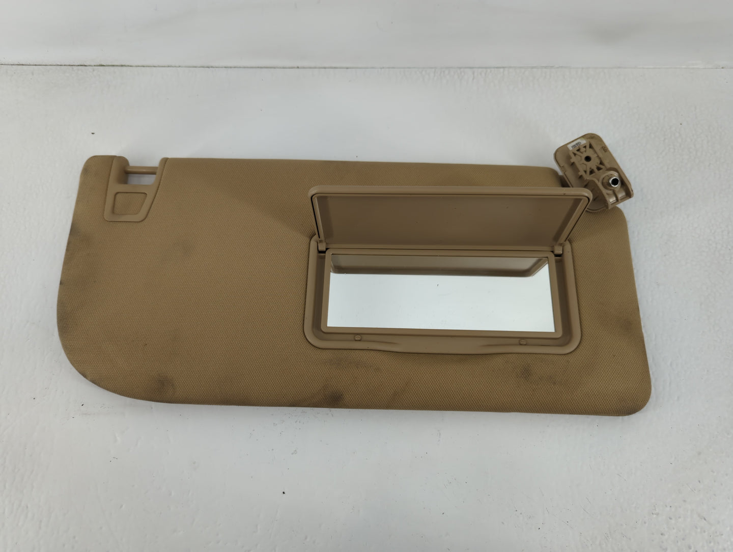 2015-2017 Ford F-150 Sun Visor Shade Replacement Passenger Right Mirror Fits Fits 2015 2016 2017 OEM Used Auto Parts - Oemus