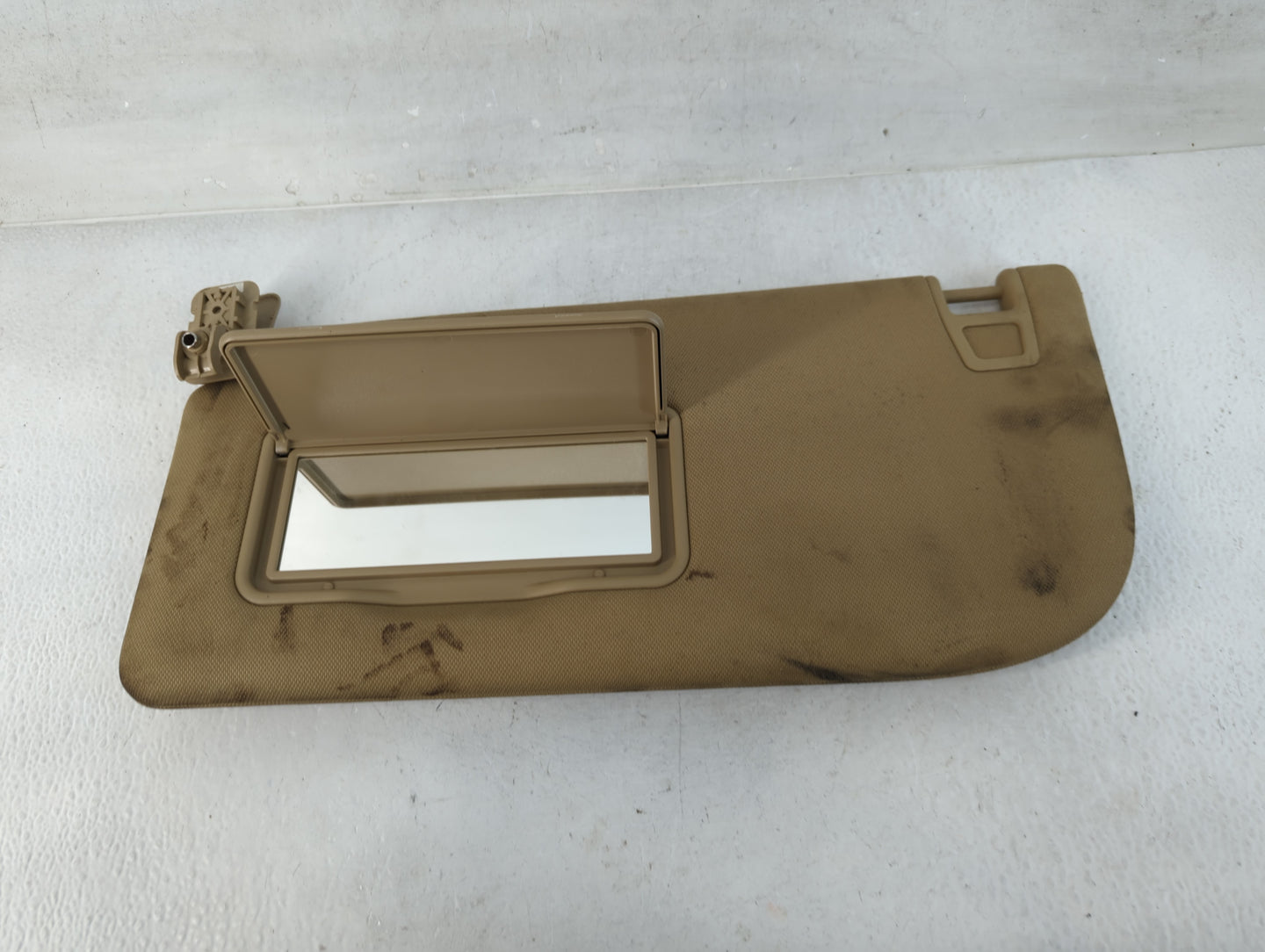 2015-2017 Ford F-150 Sun Visor Shade Replacement Driver Left Mirror Fits Fits 2015 2016 2017 OEM Used Auto Parts - Oemusedau