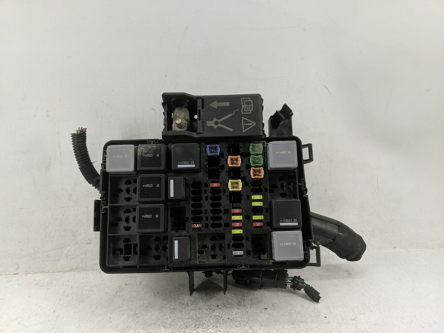 2015 Ford F-250 Fusebox Fuse Box Panel Relay Module P/N:BK2T-14A175-AA Fits OEM Used Auto Parts - Oemusedautoparts1.com