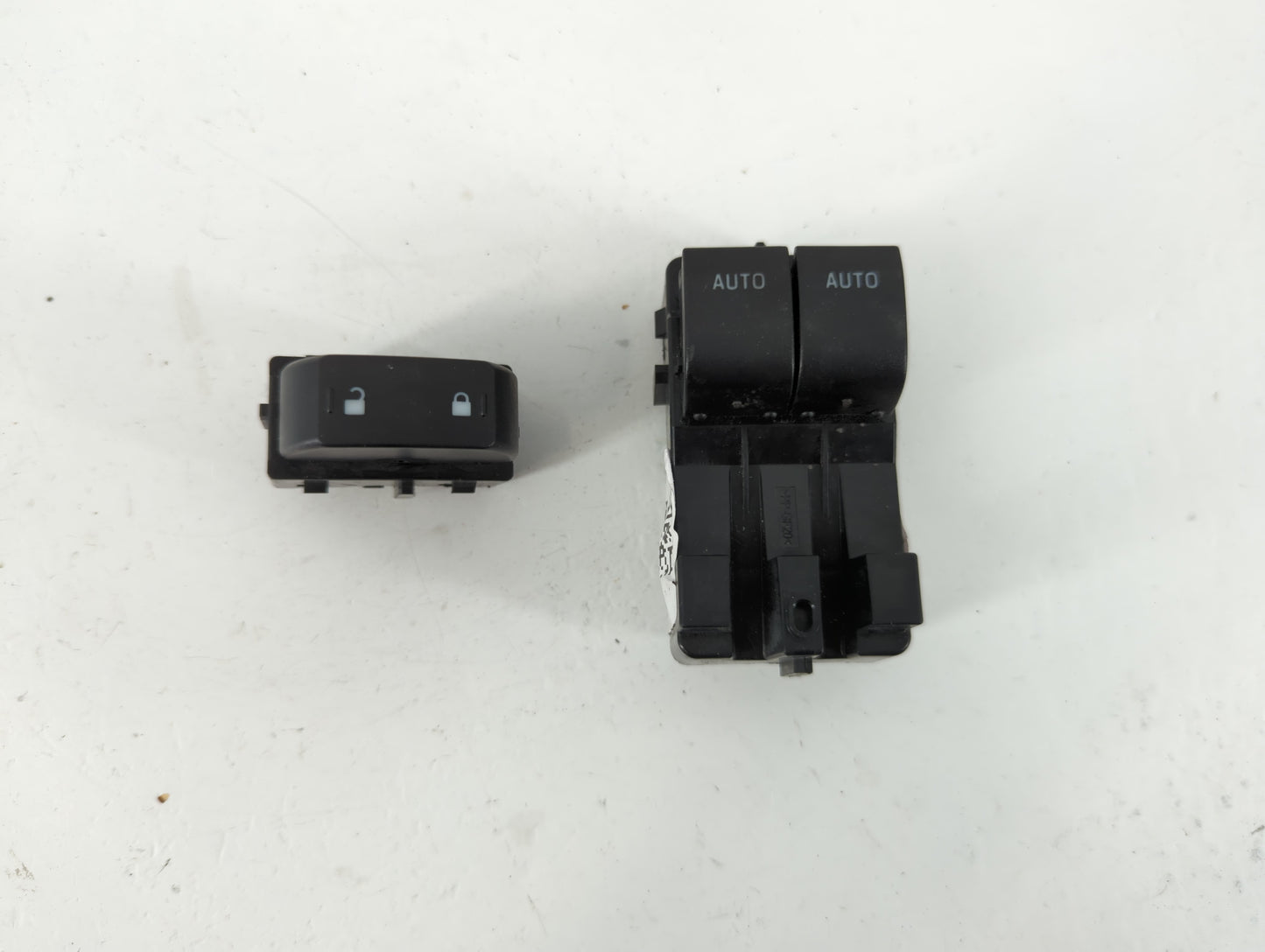 2013-2016 Ford F-250 Super Duty Master Power Window Switch Replacement Driver Side Left P/N:CC3T-14540-AAW Fits OEM Used Aut
