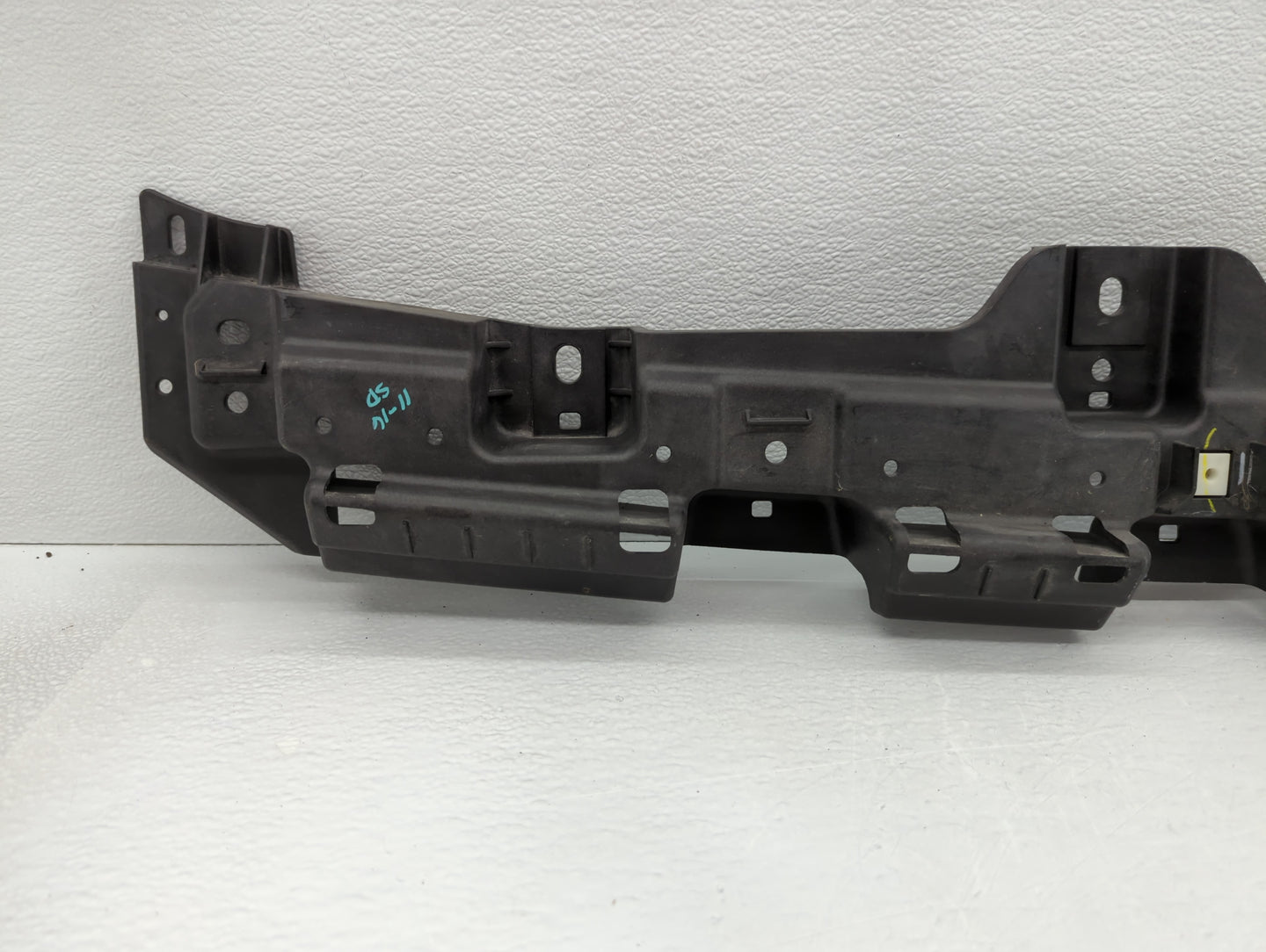 2011-2016 Ford F-350 Super Duty Front Bumper Grille Cover - Oemusedautoparts1.com