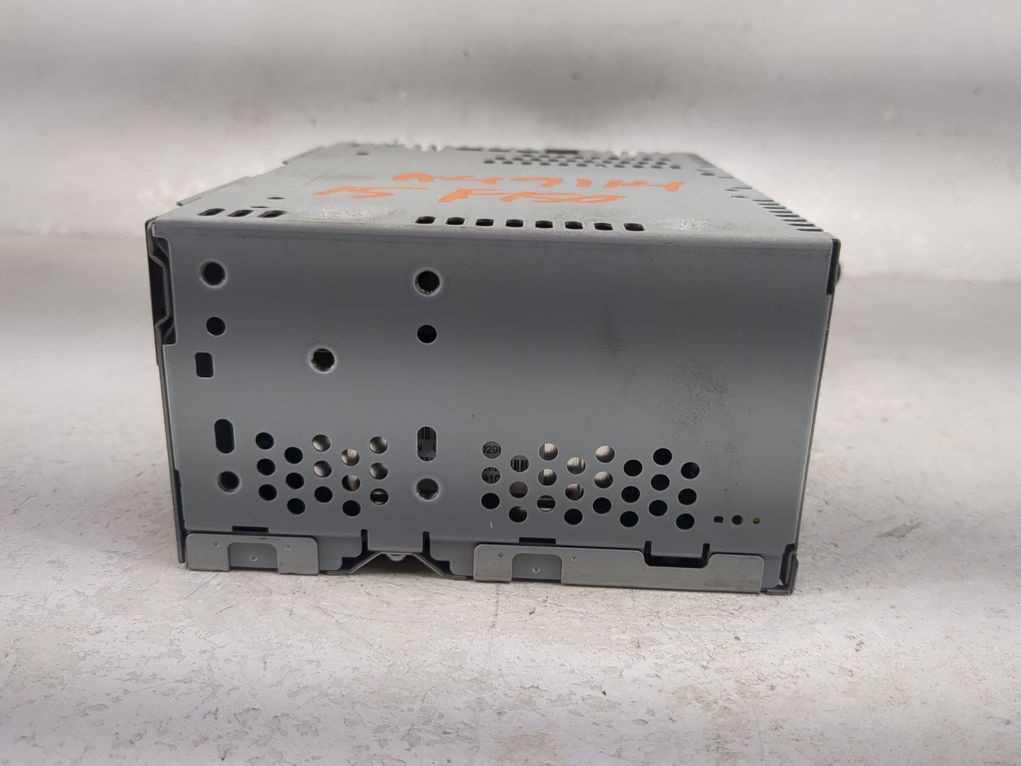 2015 Ford F150 Radio AM FM Cd Player Receiver Replacement P/N:PU-3640P-B FL3T-19C107-HG Fits Fits 2016 OEM Used Auto Parts -