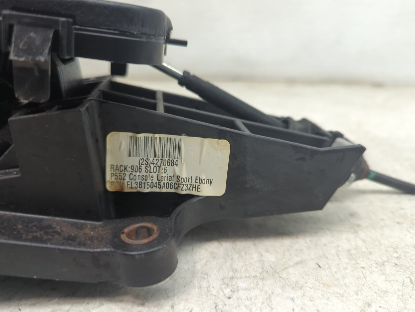 2015 Ford F150 Floor Console Assembly Shifter Black - Oemusedautoparts1.com