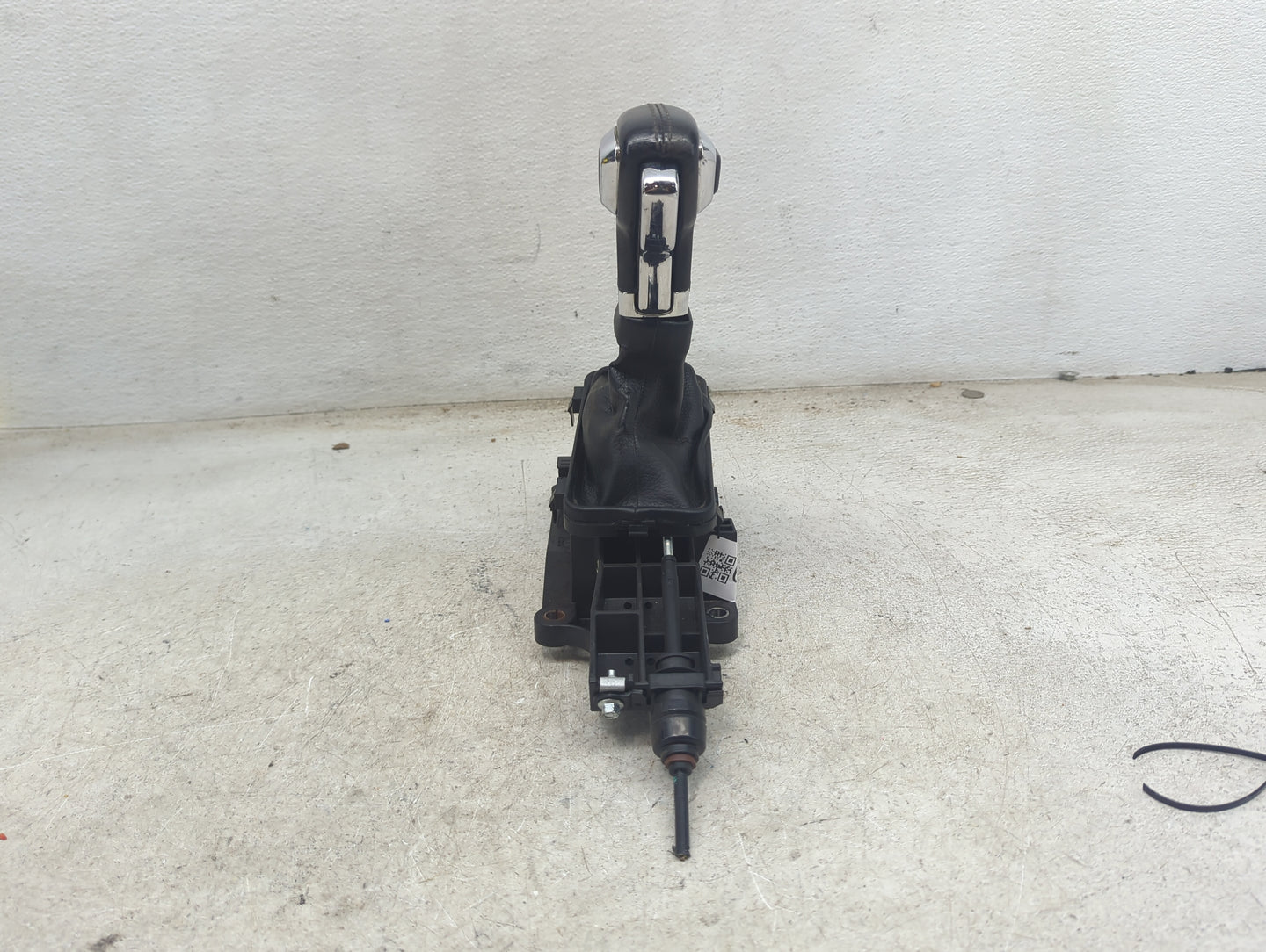 2015 Ford F150 Floor Console Assembly Shifter Black - Oemusedautoparts1.com