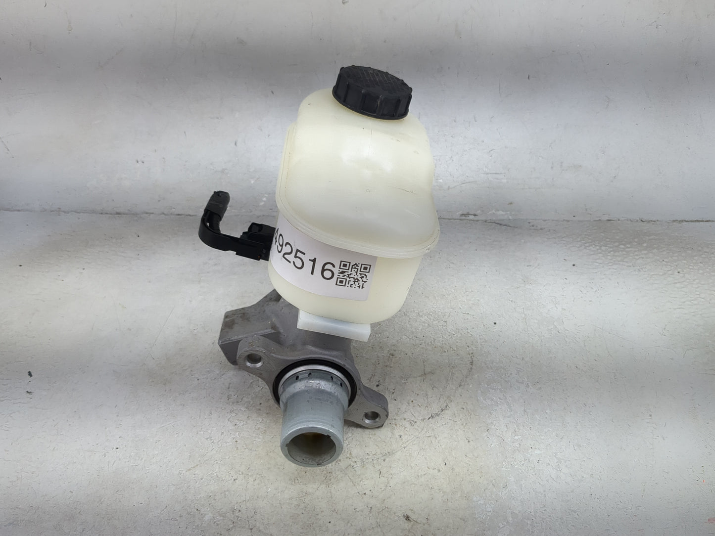 Ford F150 Brake Master Cylinder 1492516 - Oemusedautoparts1.com
