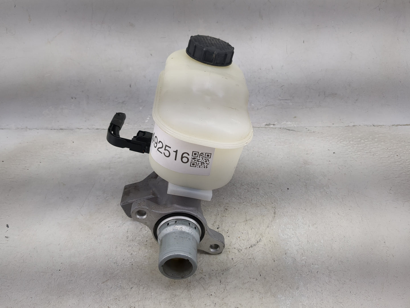 Ford F150 Brake Master Cylinder 1492516 - Oemusedautoparts1.com