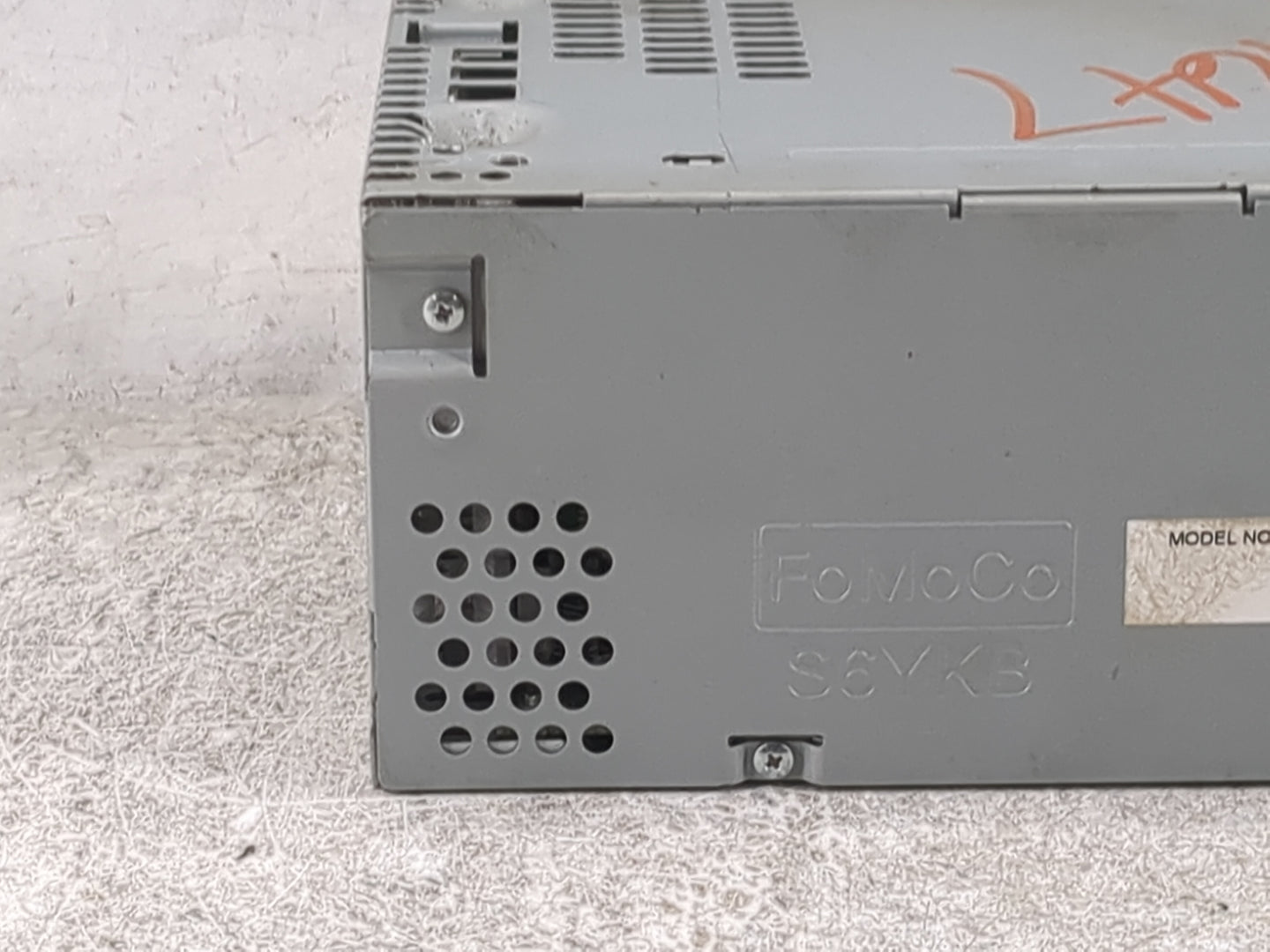 2015 Ford F150 Radio AM FM Cd Player Receiver Replacement P/N:RU-9463P-AE3 FL3T-18D832-BG, FL3T-18D832-BA Fits Fits 2016 201