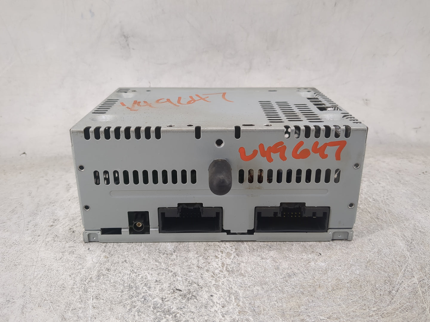 2015 Ford F150 Radio AM FM Cd Player Receiver Replacement P/N:RU-9463P-AE3 FL3T-18D832-BG, FL3T-18D832-BA Fits Fits 2016 201