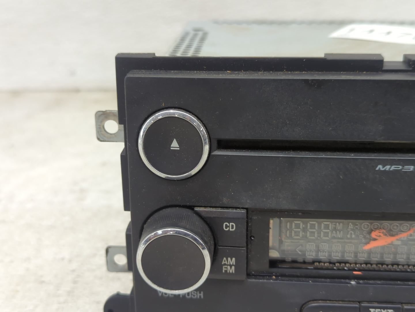 2015 Ford F250sd Radio AM FM Cd Player Receiver Replacement P/N:EC3T-18C869-AA Fits Fits 2014 2016 OEM Used Auto Parts - Oem
