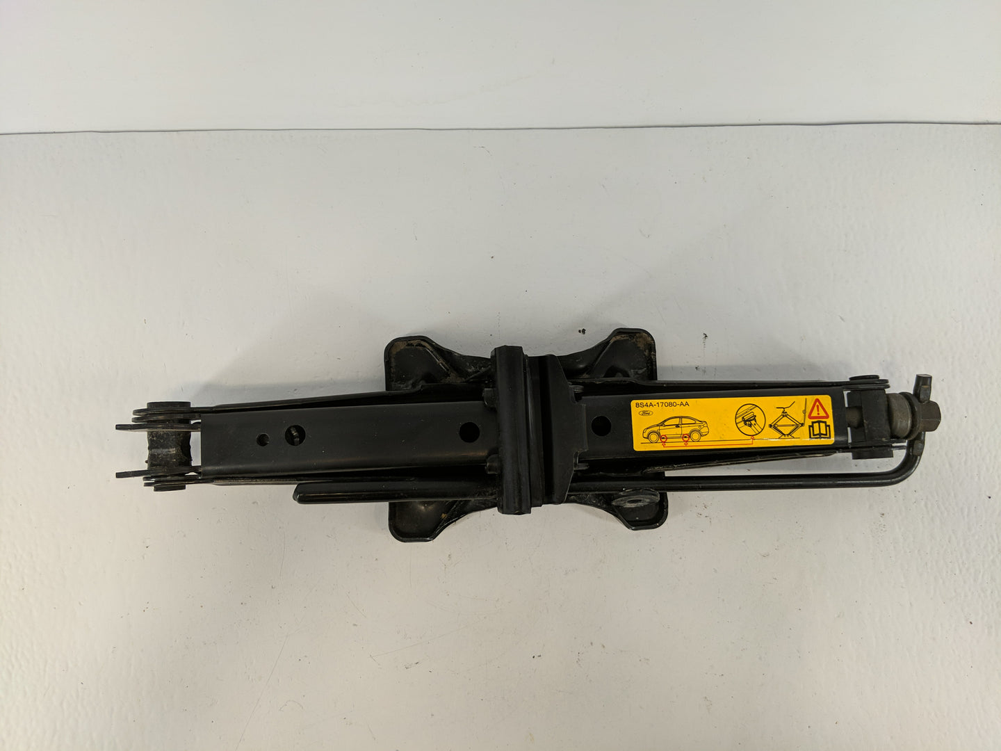 2015 Ford Fiesta Spare Scissor Car Jack 1100778 - Oemusedautoparts1.com