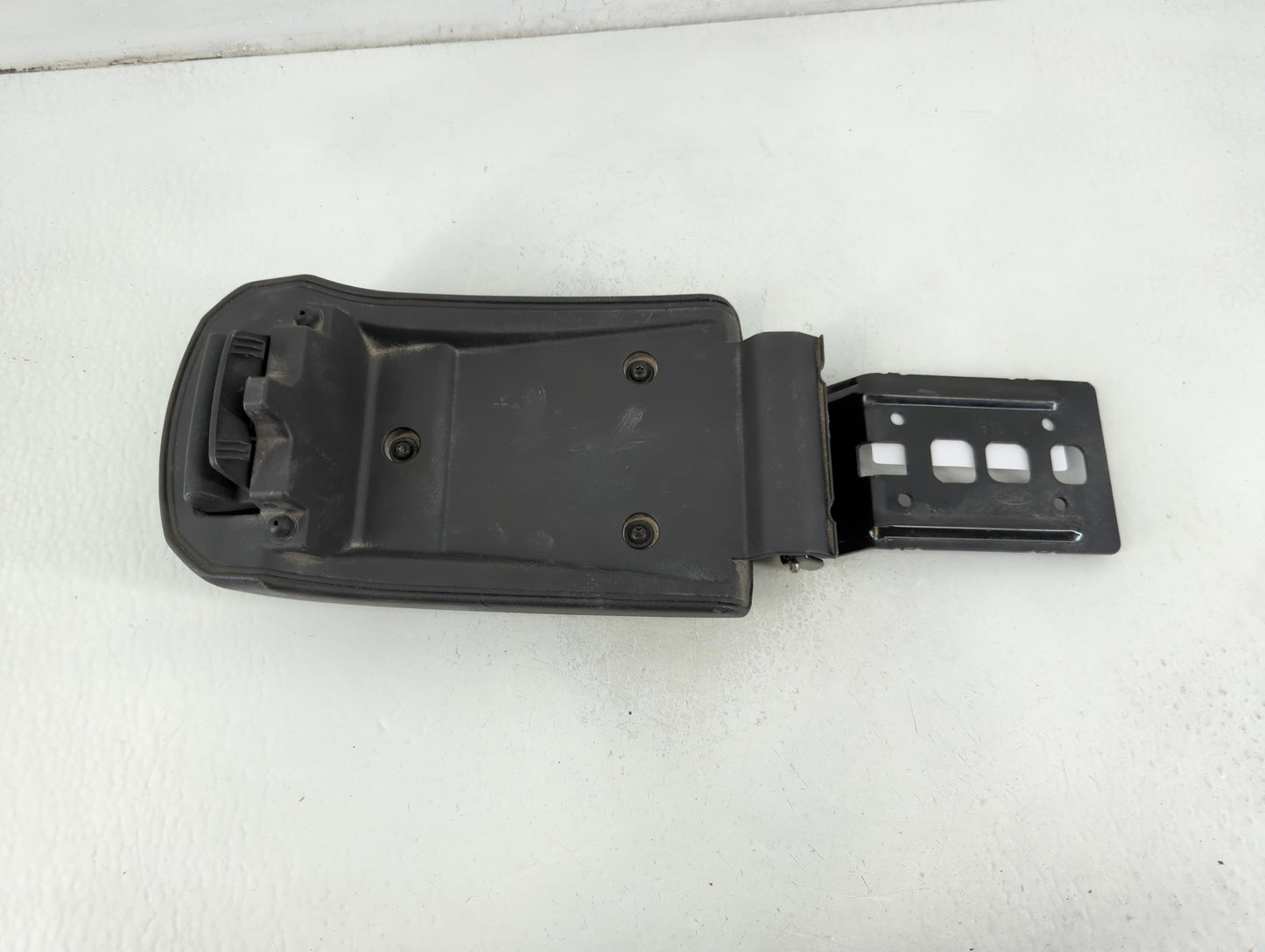 2014-2019 Ford Fiesta Center Console Armrest Cover Lid P/N:P9Z1F-FURECIA Fits Fits 2014 2015 2016 2017 2018 2019 OEM Used Au