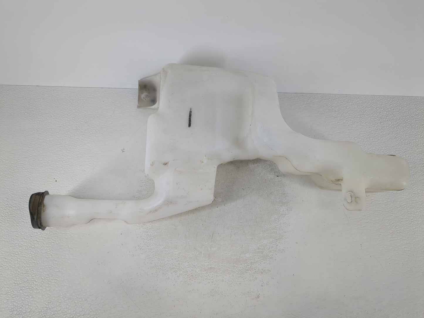 2011-2019 Ford Fiesta Windshield Washer Fluid Reservoir Bottle Oem - Oemusedautoparts1.com