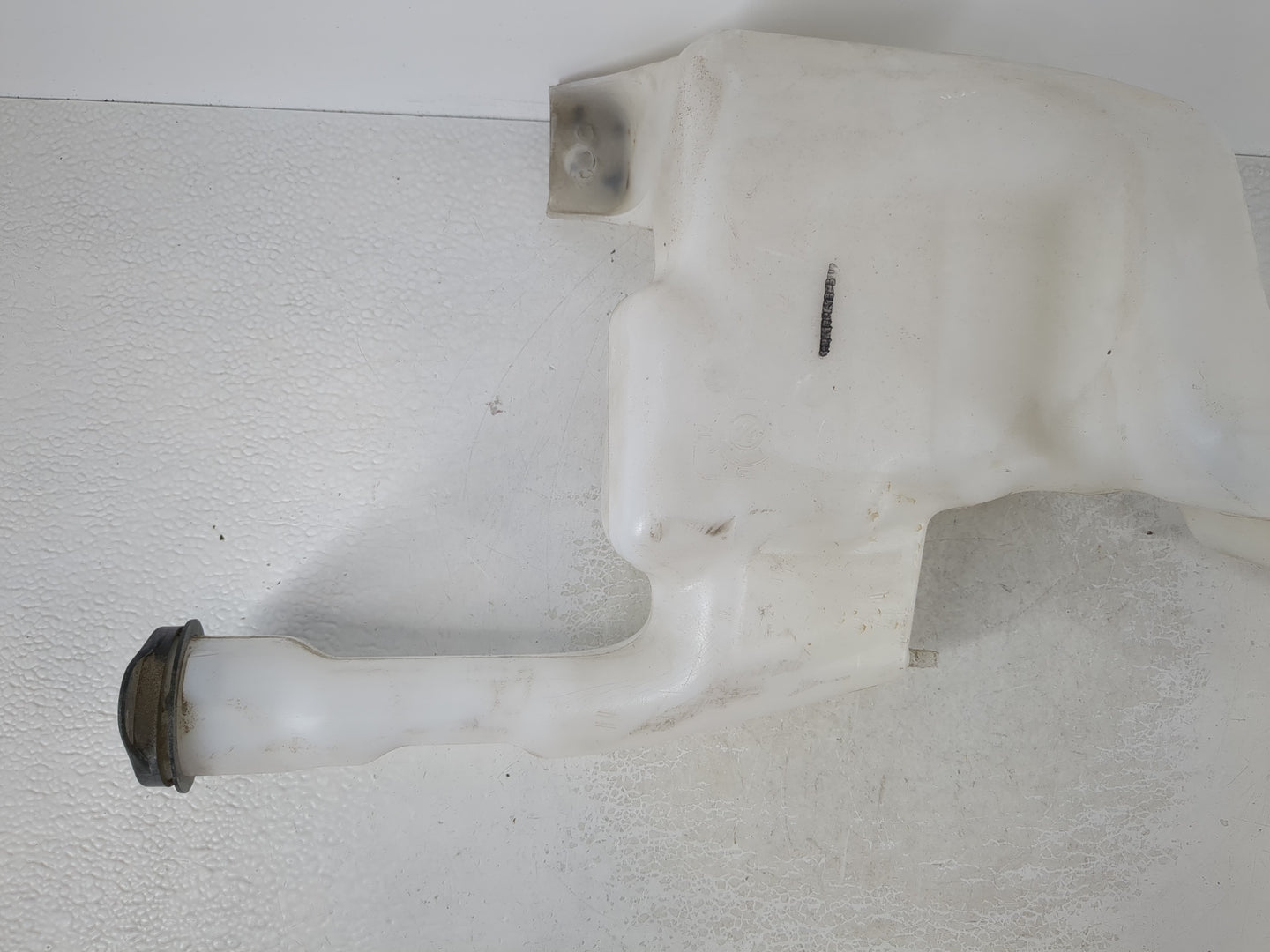 2011-2019 Ford Fiesta Windshield Washer Fluid Reservoir Bottle Oem - Oemusedautoparts1.com