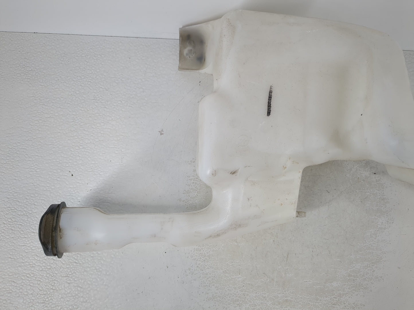 2011-2019 Ford Fiesta Windshield Washer Fluid Reservoir Bottle Oem - Oemusedautoparts1.com