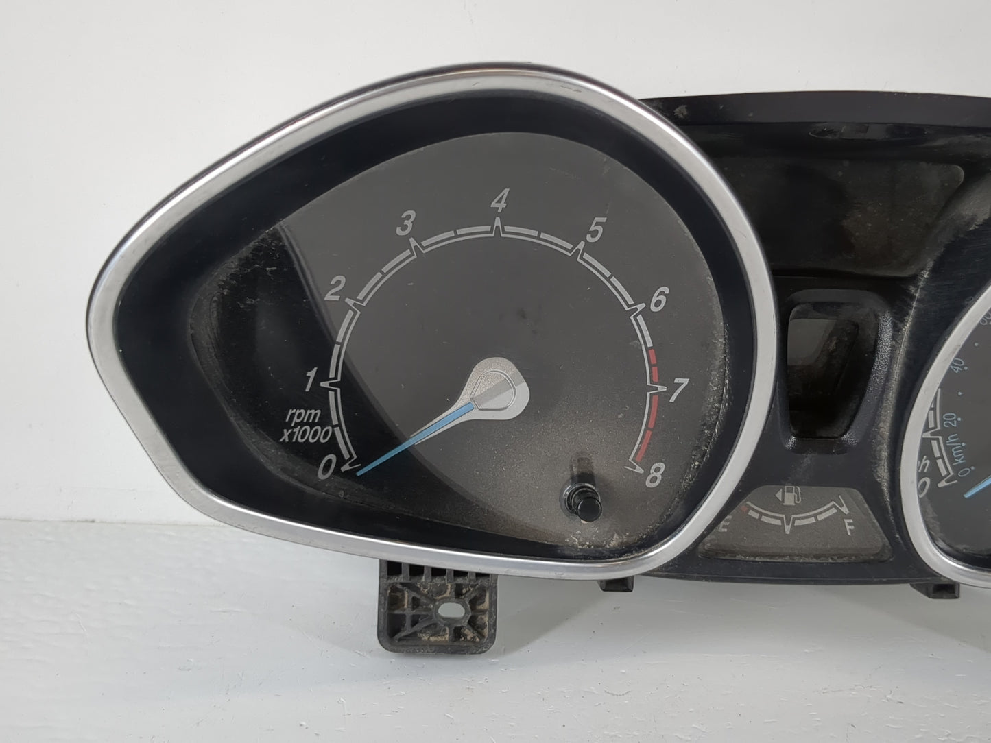 2015-2017 Ford Fiesta Instrument Cluster Speedometer Gauges P/N:>10849< <10890> Fits Fits 2015 2016 2017 OEM Used Auto Parts