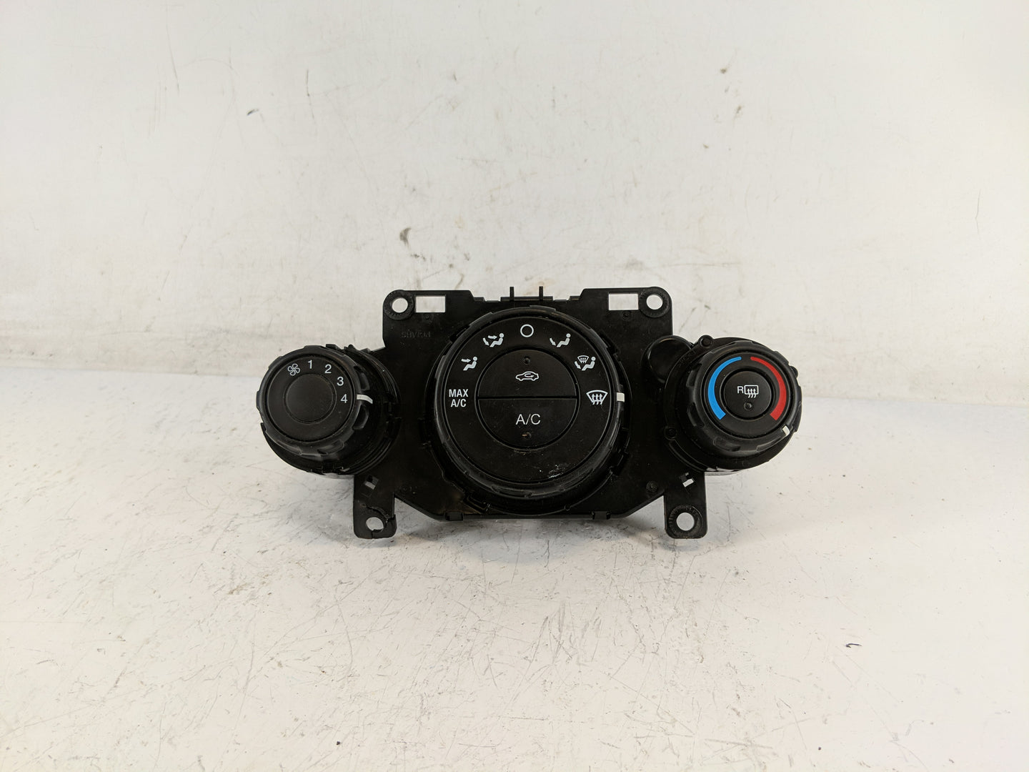 2014-2019 Ford Fiesta Climate Control Module Temperature AC/Heater Replacement P/N:D2BT 19980 AE Fits OEM Used Auto Parts - 