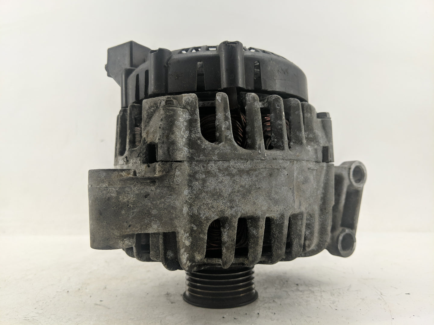 2011-2019 Ford Fiesta Alternator Replacement Generator Charging Assembly Engine OEM P/N:TG12C098 AE8T-10300-AA Fits OEM Used