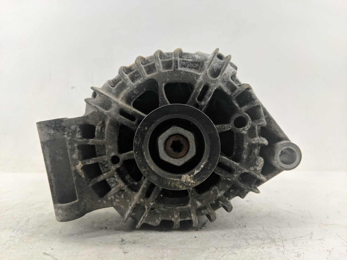 2011-2019 Ford Fiesta Alternator Replacement Generator Charging Assembly Engine OEM P/N:TG12C098 AE8T-10300-AA Fits OEM Used