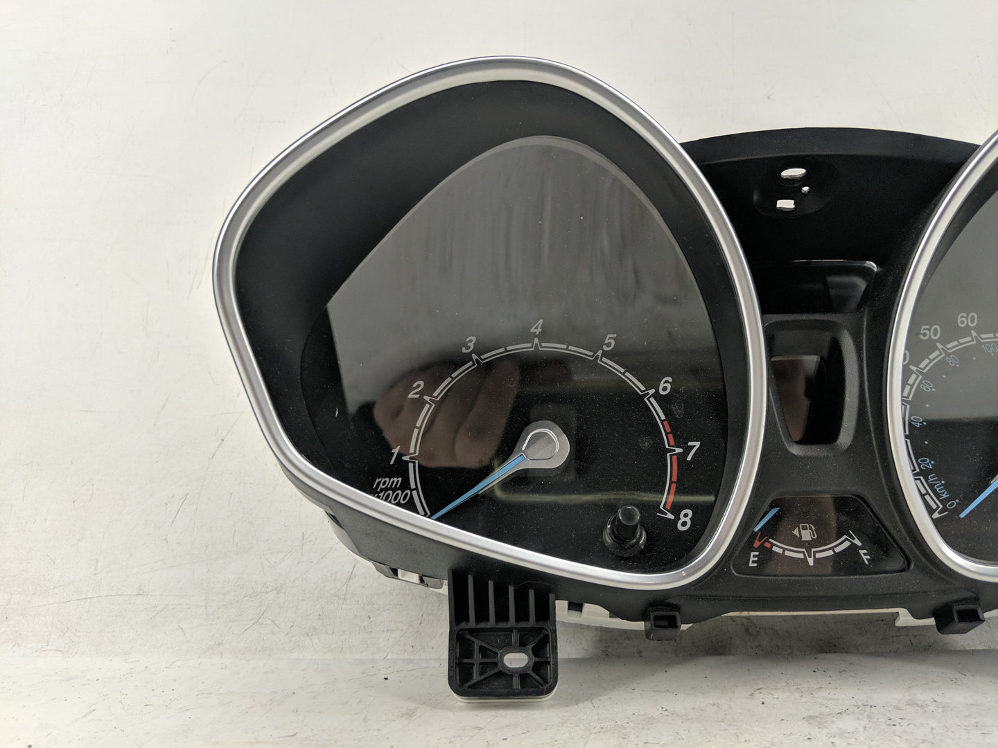 2015-2017 Ford Fiesta Instrument Cluster Speedometer Gauges P/N:D2BT-10849-CAT Fits Fits 2015 2016 2017 OEM Used Auto Parts 