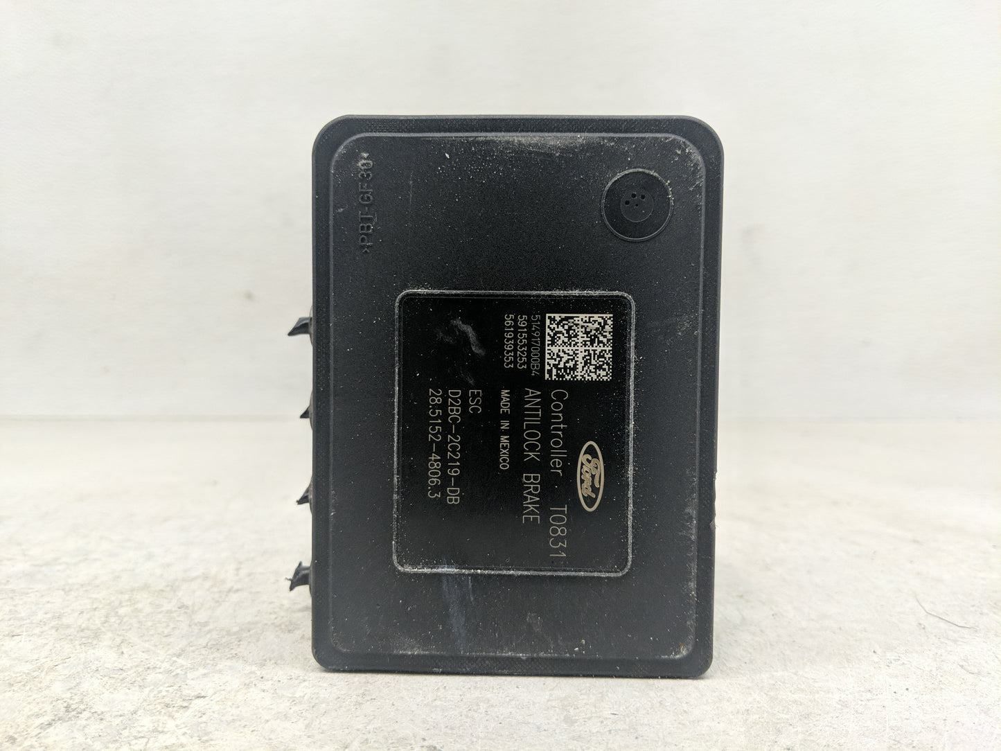 2014-2019 Ford Fiesta ABS Pump Control Module Replacement P/N:D2BC-2C405-DB D2BC-2C219-DB Fits Fits 2014 2015 2016 2017 2018