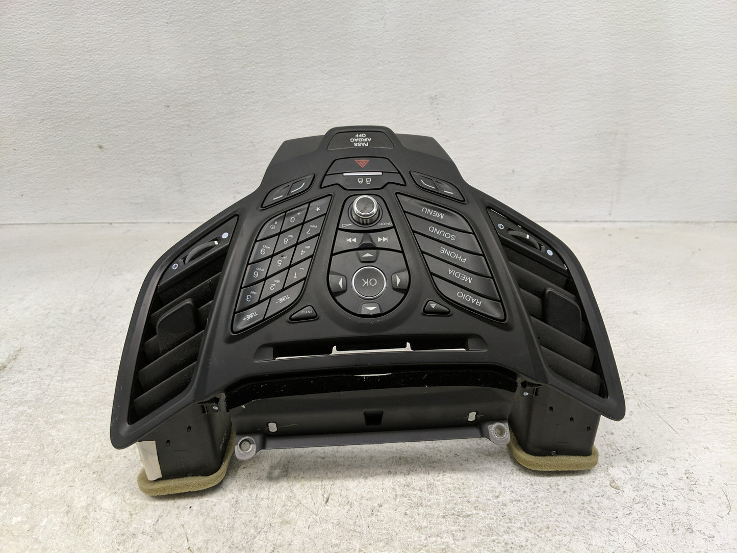 2015-2019 Ford Fiesta Radio Control Panel - Oemusedautoparts1.com