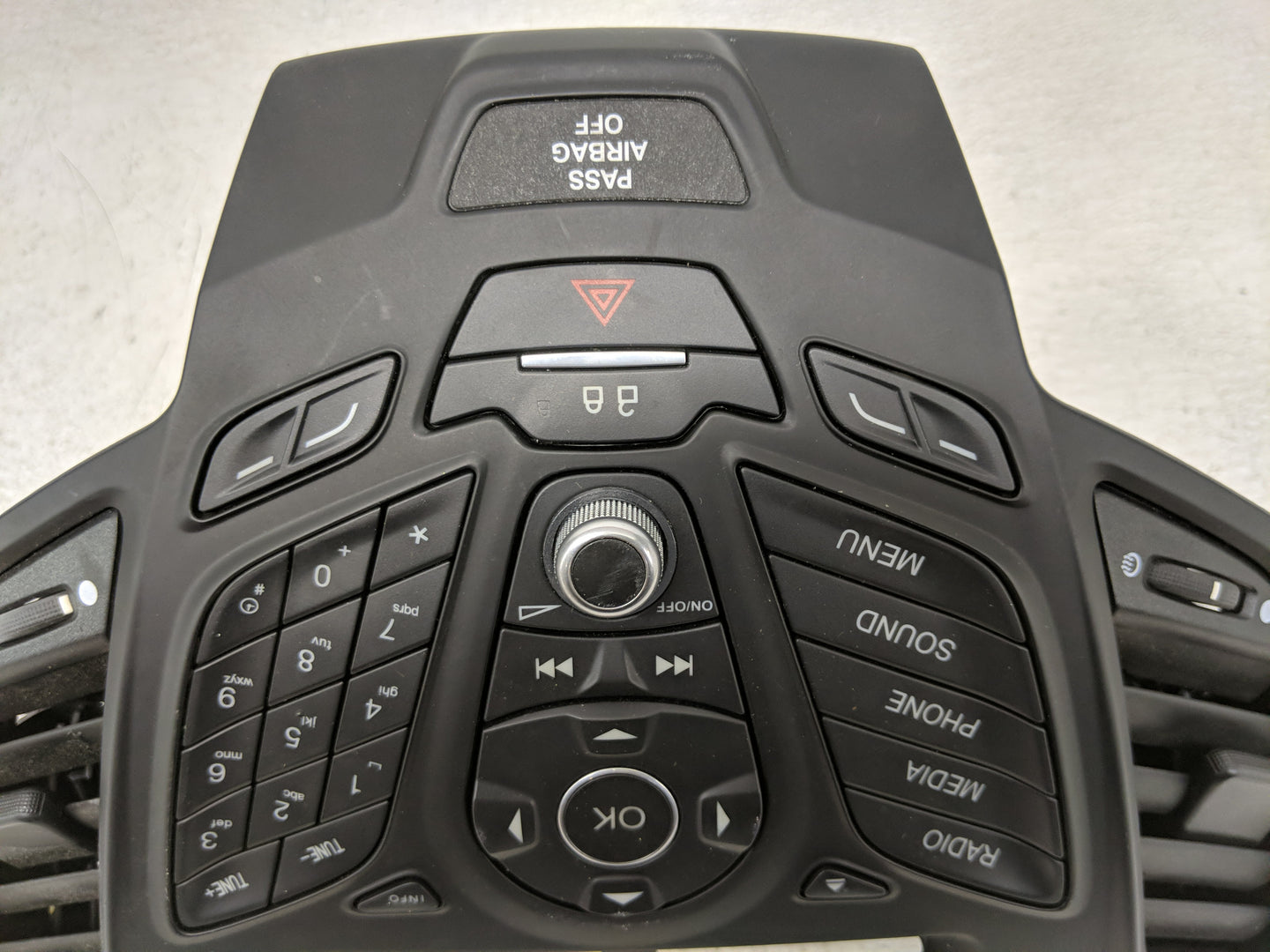 2015-2019 Ford Fiesta Radio Control Panel - Oemusedautoparts1.com