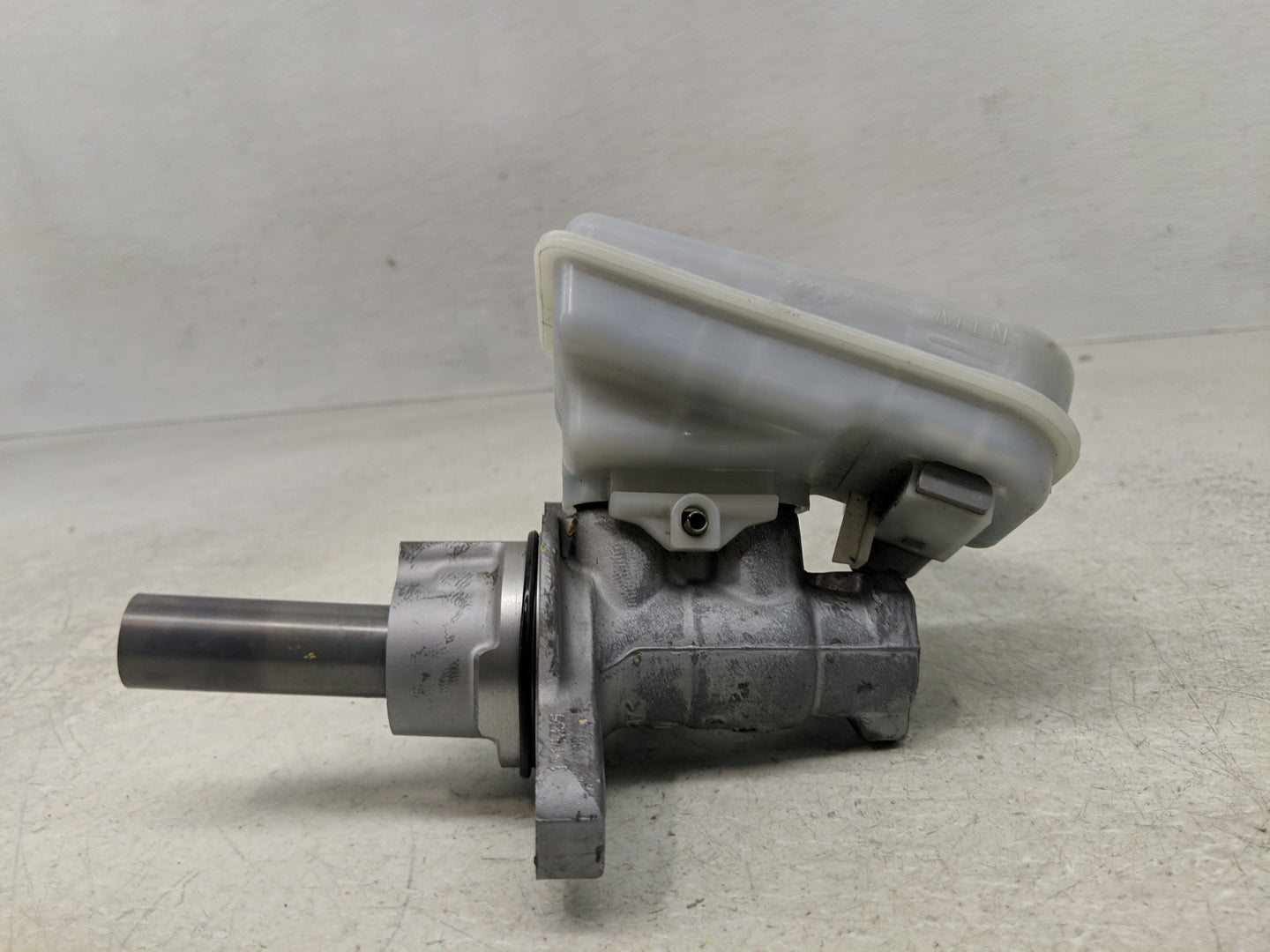 2011-2019 Ford Fiesta Brake Master Cylinder - Oemusedautoparts1.com
