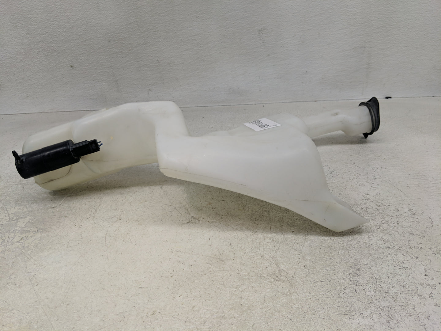 2011-2019 Ford Fiesta Windshield Washer Fluid Reservoir Bottle Oem - Oemusedautoparts1.com