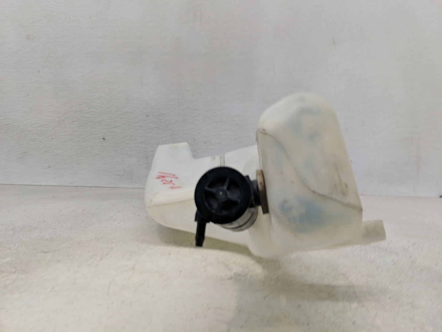 2011-2019 Ford Fiesta Windshield Washer Fluid Reservoir Bottle Oem - Oemusedautoparts1.com