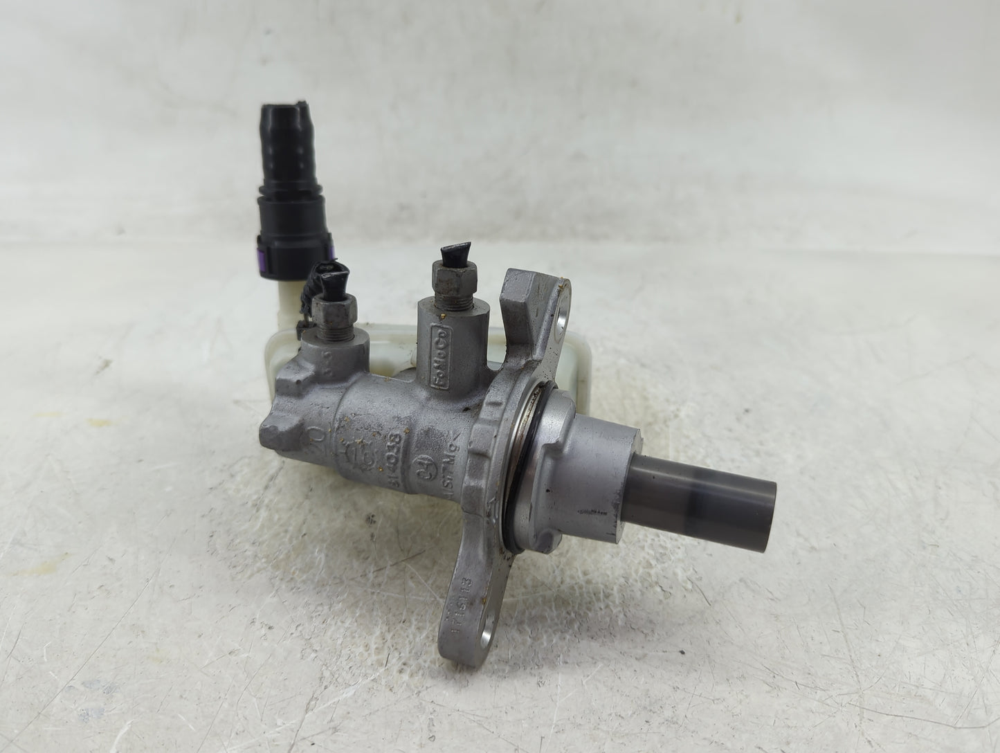 2011-2019 Ford Fiesta Brake Master Cylinder - Oemusedautoparts1.com