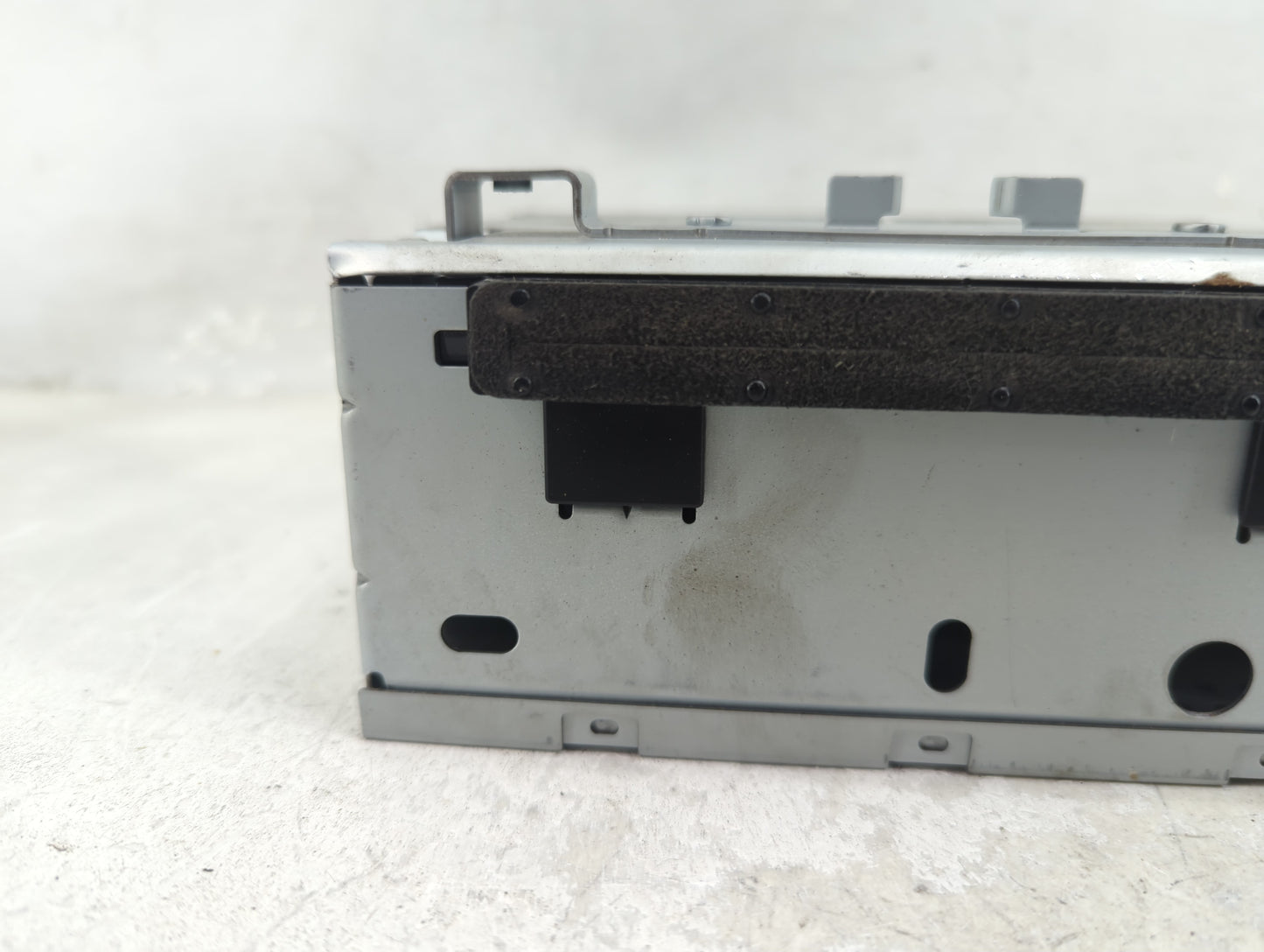 2014-2015 Ford Fiesta Radio AM FM Cd Player Receiver Replacement P/N:D2BT-19C107-AF Fits Fits 2014 2015 OEM Used Auto Parts 