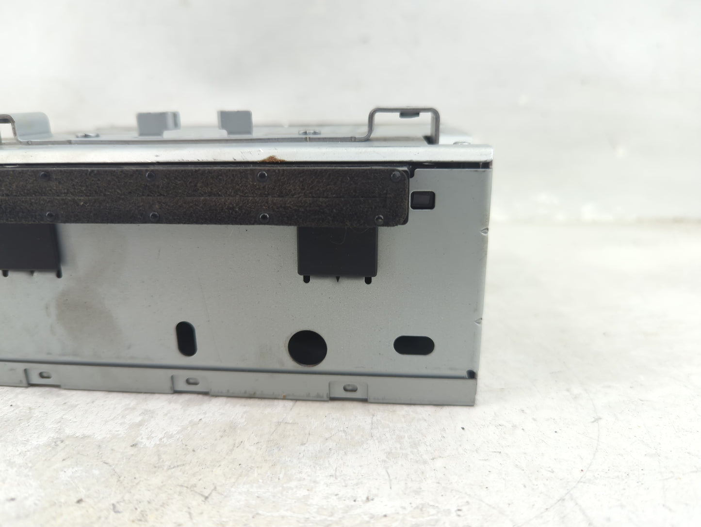 2014-2015 Ford Fiesta Radio AM FM Cd Player Receiver Replacement P/N:D2BT-19C107-AF Fits Fits 2014 2015 OEM Used Auto Parts 