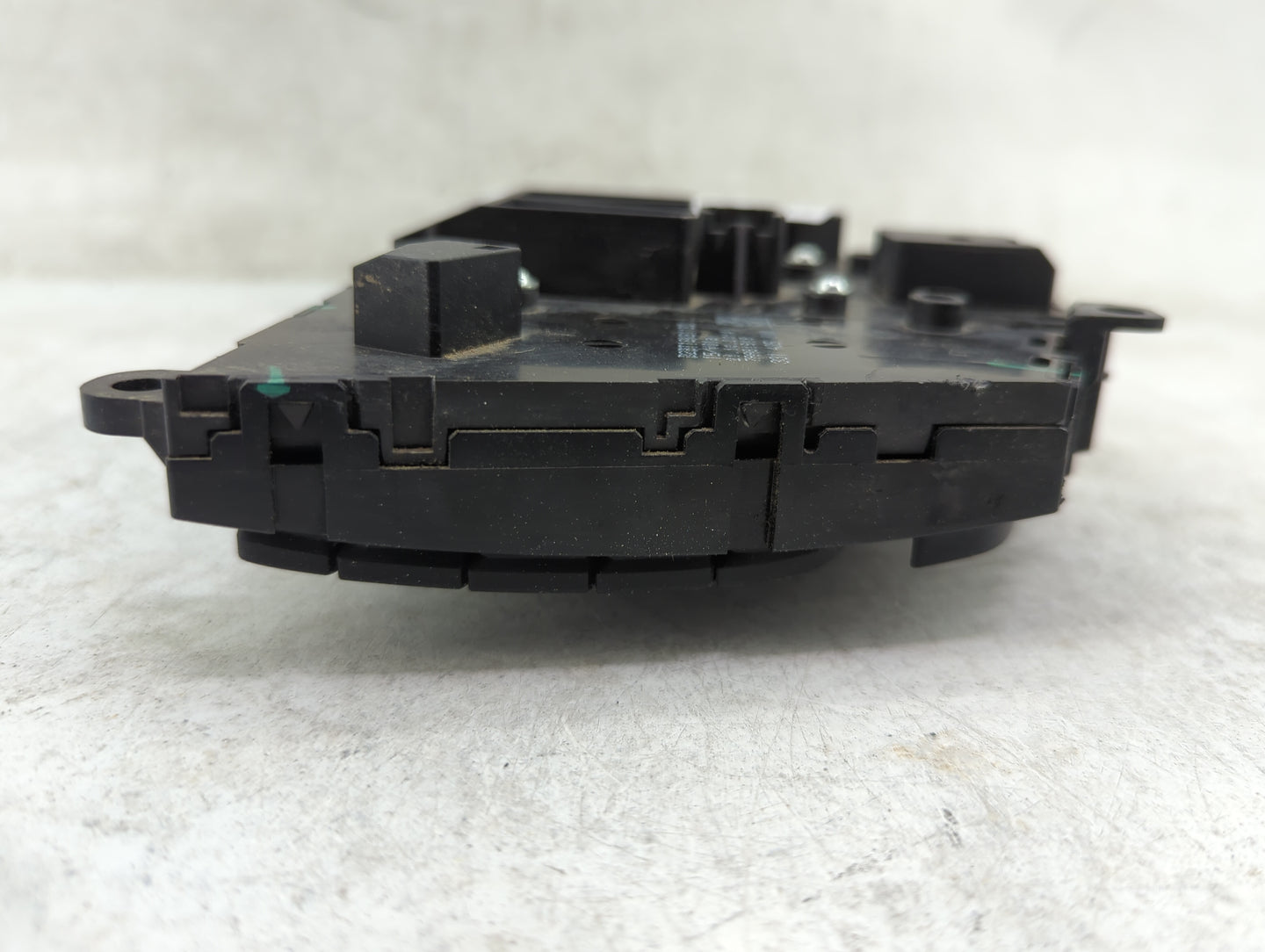2015-2019 Ford Fiesta Radio Control Panel 1464561 - Oemusedautoparts1.com