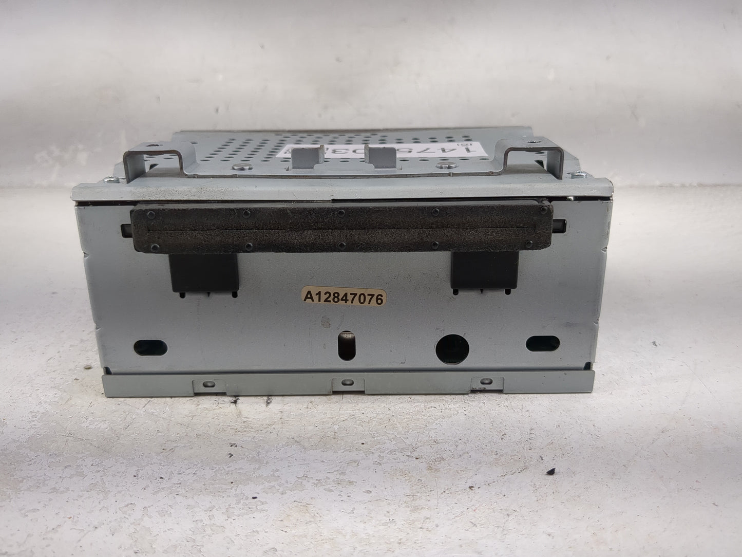 2014-2015 Ford Fiesta Radio AM FM Cd Player Receiver Replacement P/N:D2BT-19C107-CE B2CG007892 Fits Fits 2014 2015 OEM Used 