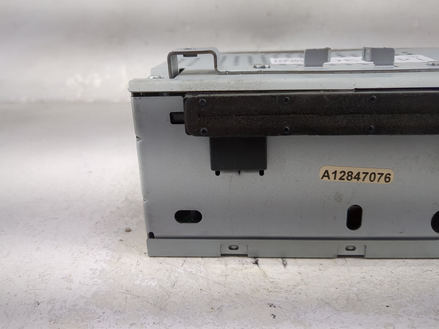 2014-2015 Ford Fiesta Radio AM FM Cd Player Receiver Replacement P/N:D2BT-19C107-CE B2CG007892 Fits Fits 2014 2015 OEM Used 