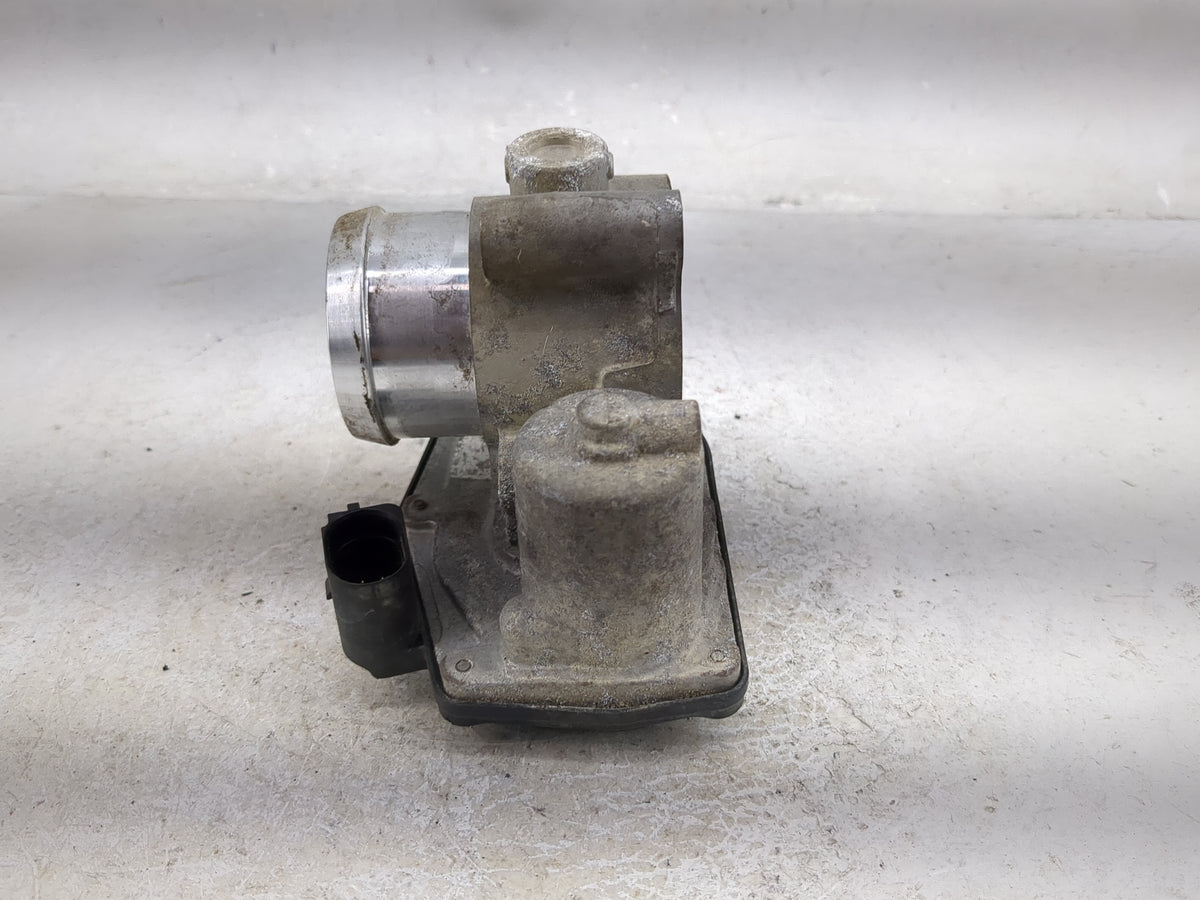 2014-2017 Ford Fiesta Throttle Body P/N:8A6G-9F991-BC Fits Fits 2014 2015 2016 2017 2018 OEM Used Auto Parts - Oemusedautopa