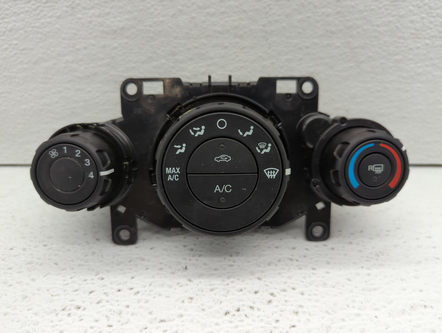 2014 Ford Fiesta Climate Control Module Temperature AC/Heater Replacement P/N:D2BT-19980-AE Fits OEM Used Auto Parts - Oemus