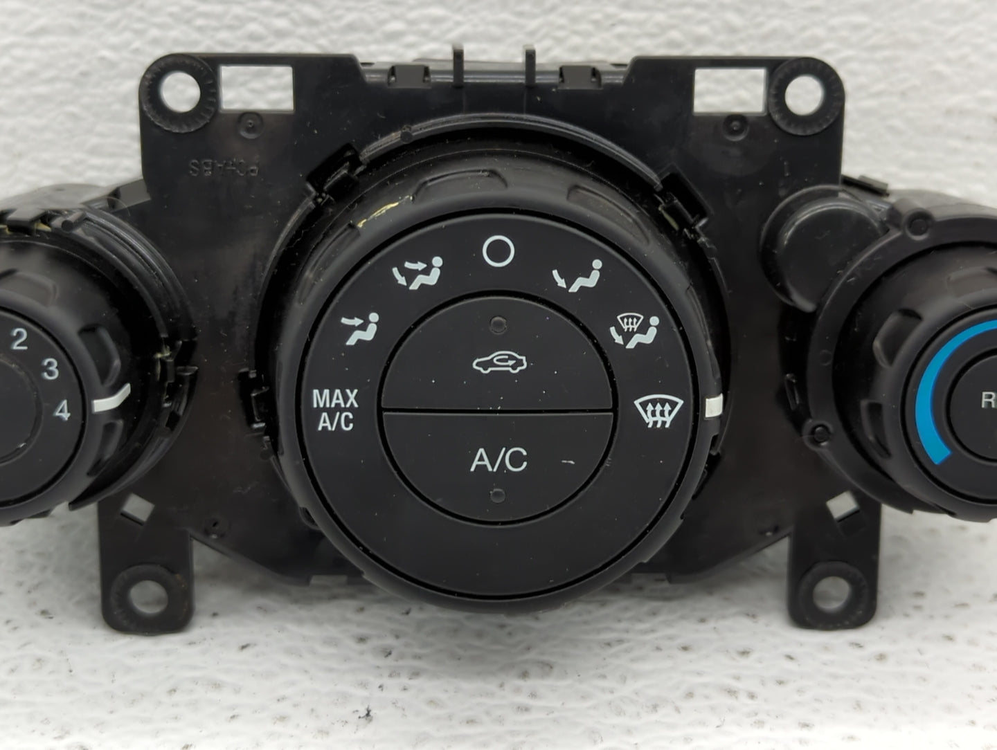 2014 Ford Fiesta Climate Control Module Temperature AC/Heater Replacement P/N:D2BT-19980-AE Fits OEM Used Auto Parts - Oemus